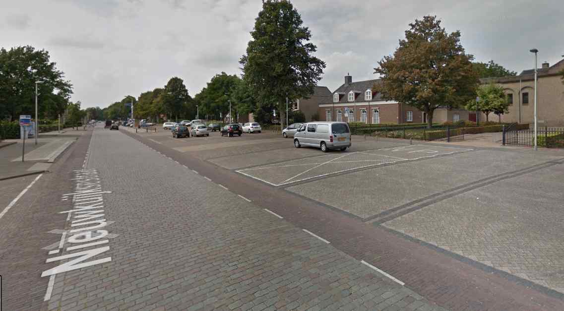 Nieuwkuijk Parkeerplaats